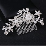 Accesoriu modern pentru decor par CA019 cu Cristale si Perle Accesoriu modern pentru decor par CA019 cu Cristale si Perle